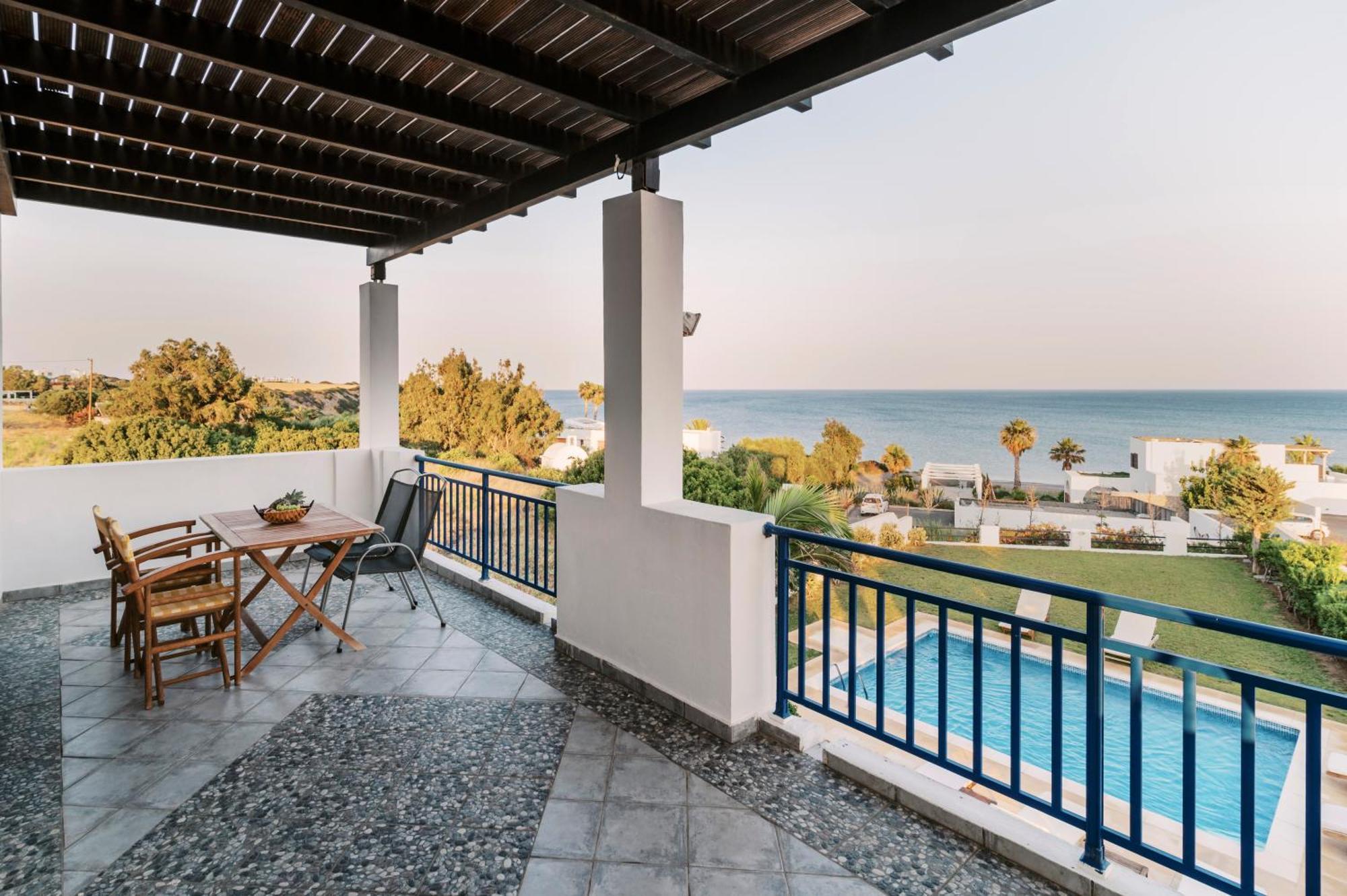 Villa Deep Blue Lakhania Luaran gambar